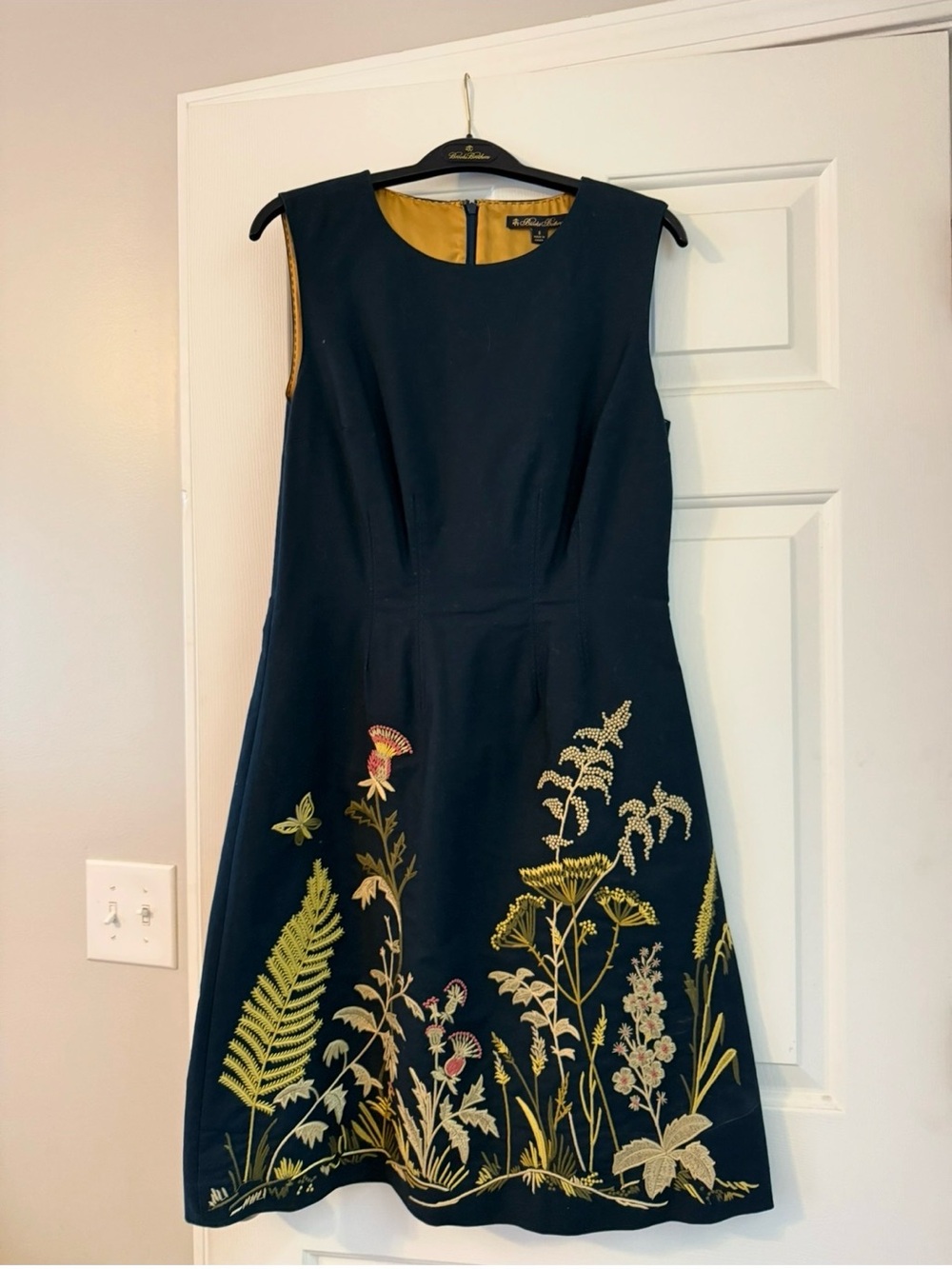 Brooks Brothers Embroidered dark green A-line Dress with Botanical Motif